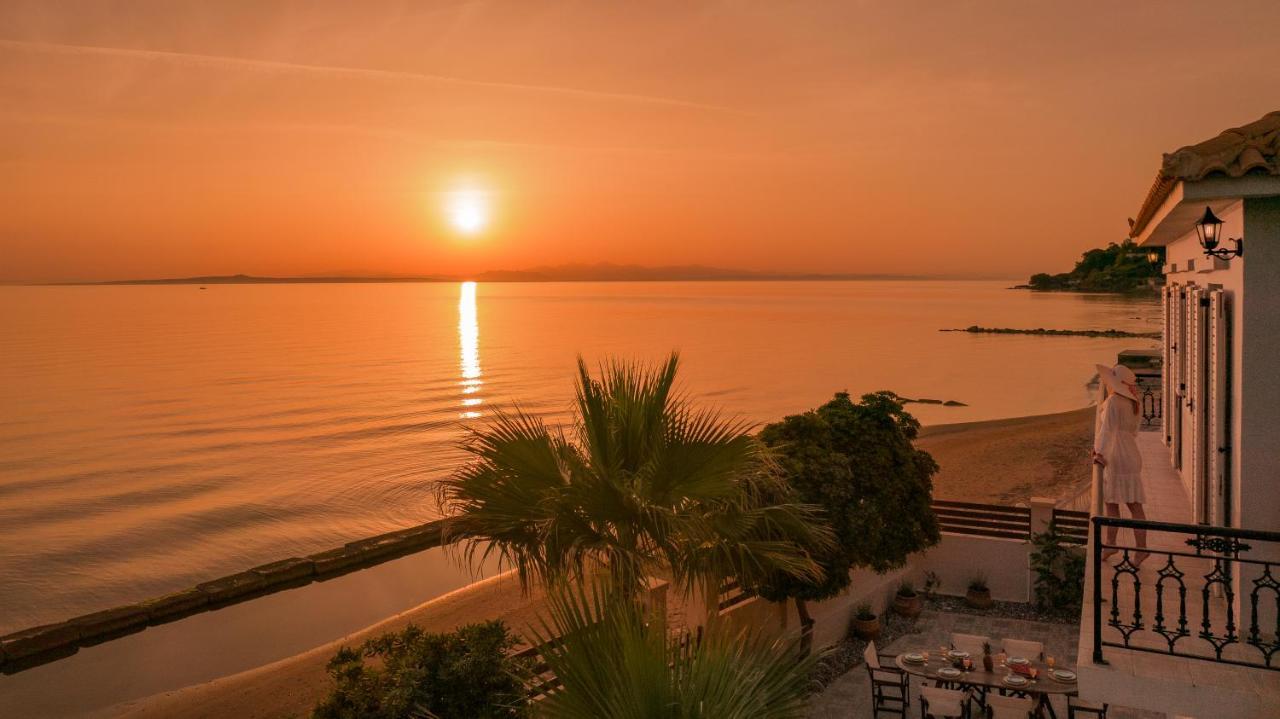 Villa Elizabeth - Seafront Classic Villa! Argassi Buitenkant foto