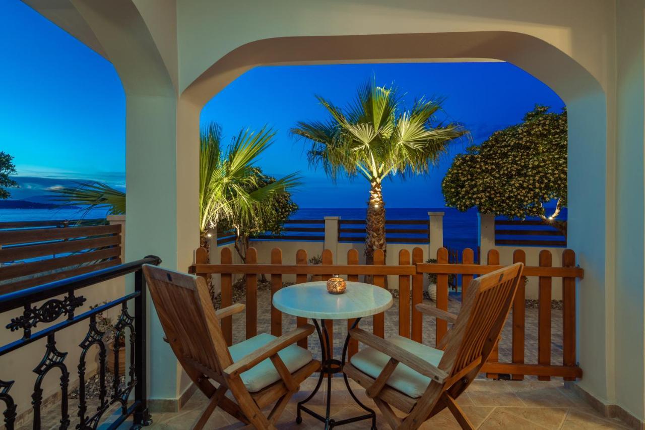 Villa Elizabeth - Seafront Classic Villa! Argassi Buitenkant foto